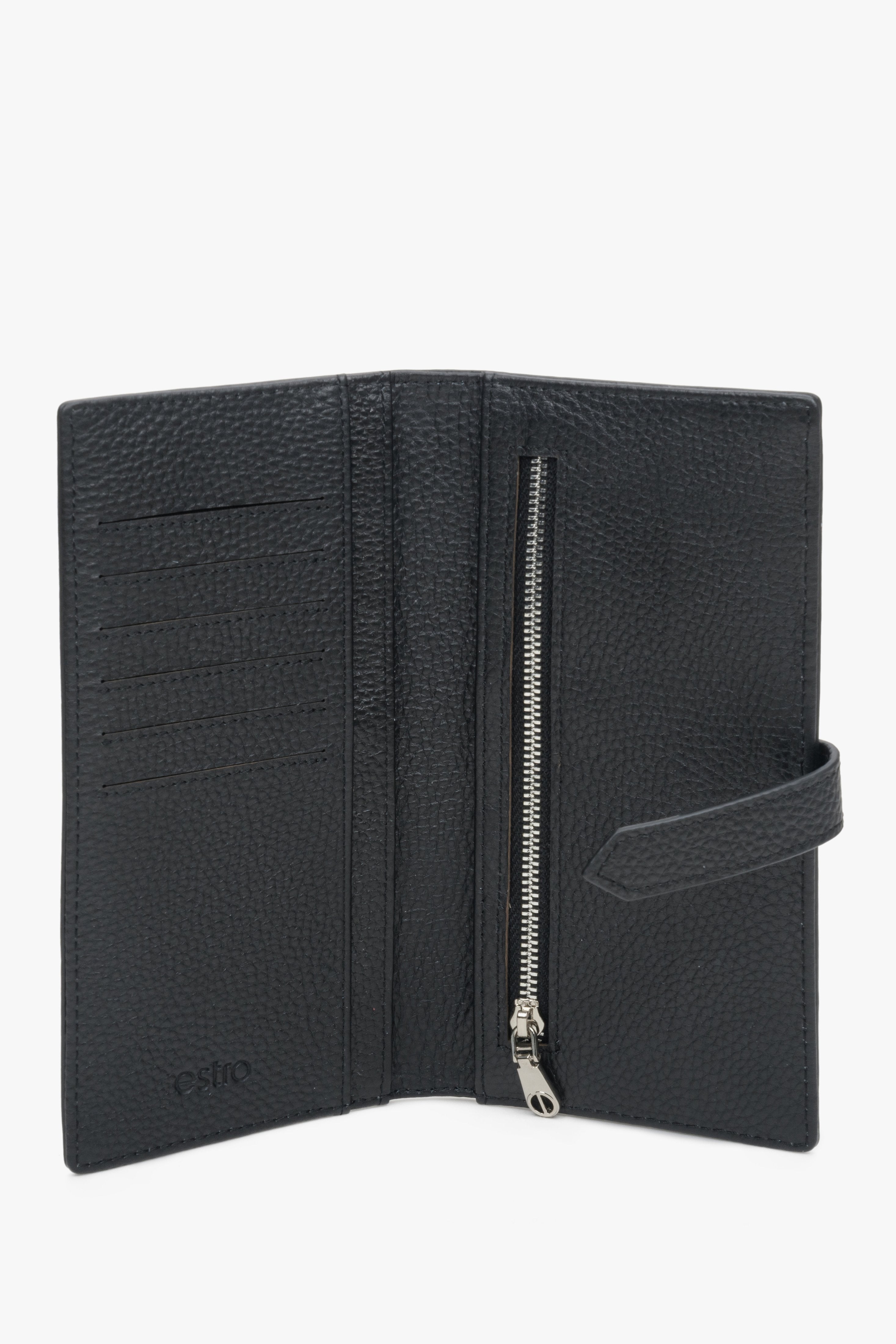 Duży, skórzany portfel damski czarny Estro - wnętrze modelu.