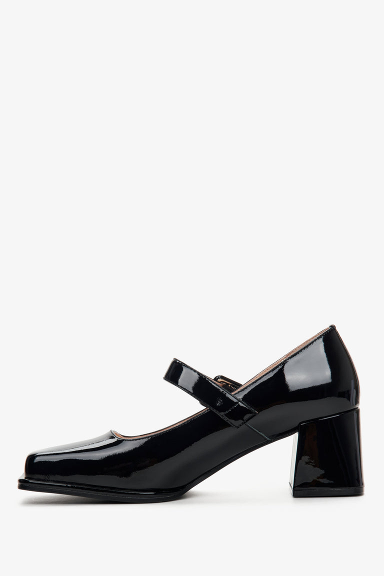 Czarne skórzane czółenka damskie na niskim obcasie w kolorze beżowym - profil buta.