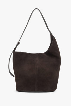 Ciemnobrązowa shopperka damska typu hobo z weluru naturalnego Estro ER00119803.