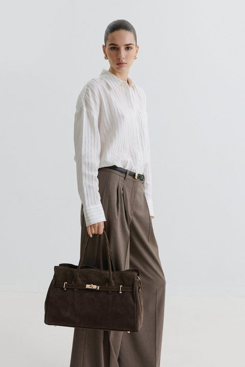 Duża ciemnobrązowa torebka damska z włoskiego weluru naturalnego Premium Estro ER00116357.