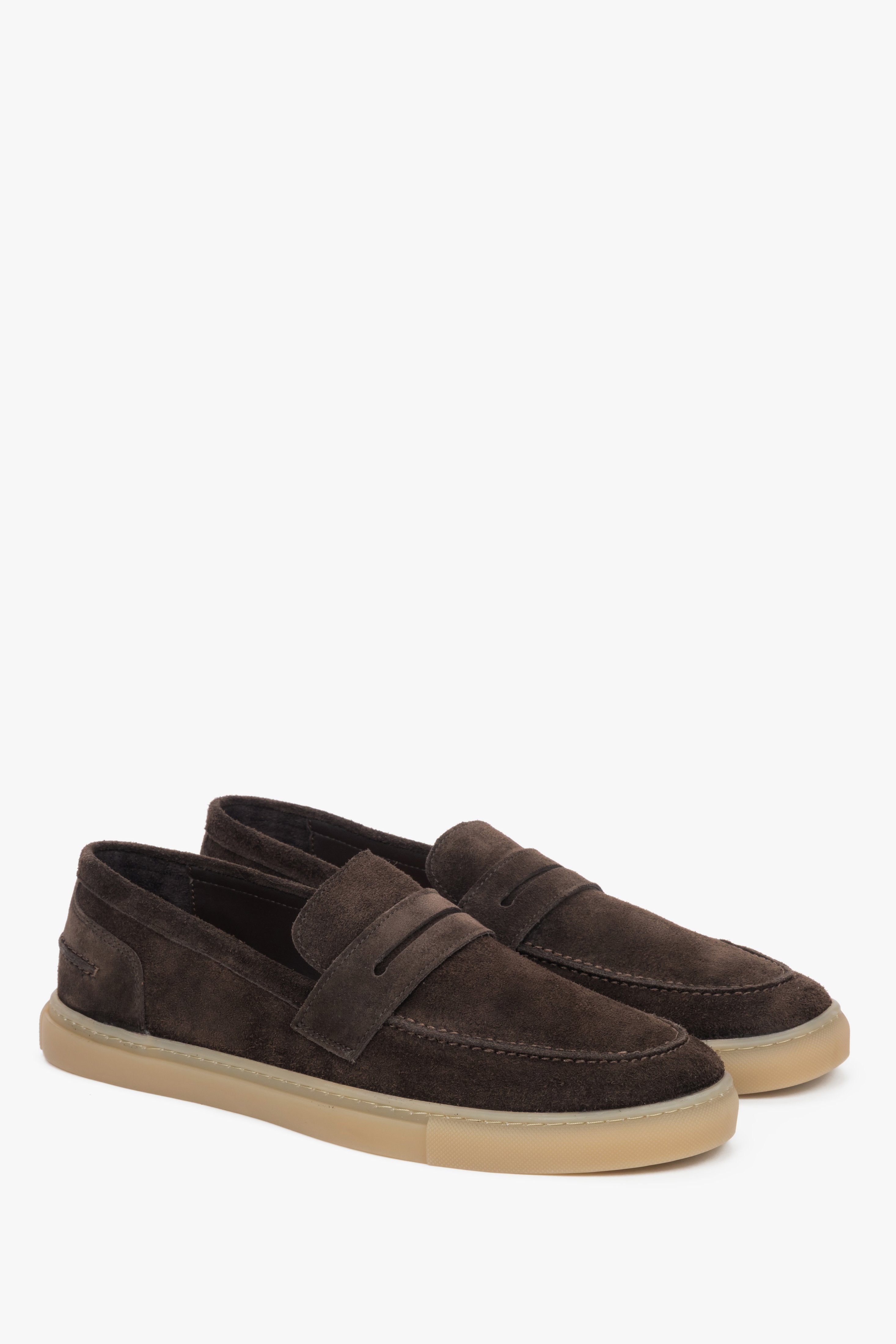 Ciemnobrązowe loafersy męskie na sprężystej podeszwie z włoskiego weluru naturalnego Premium.