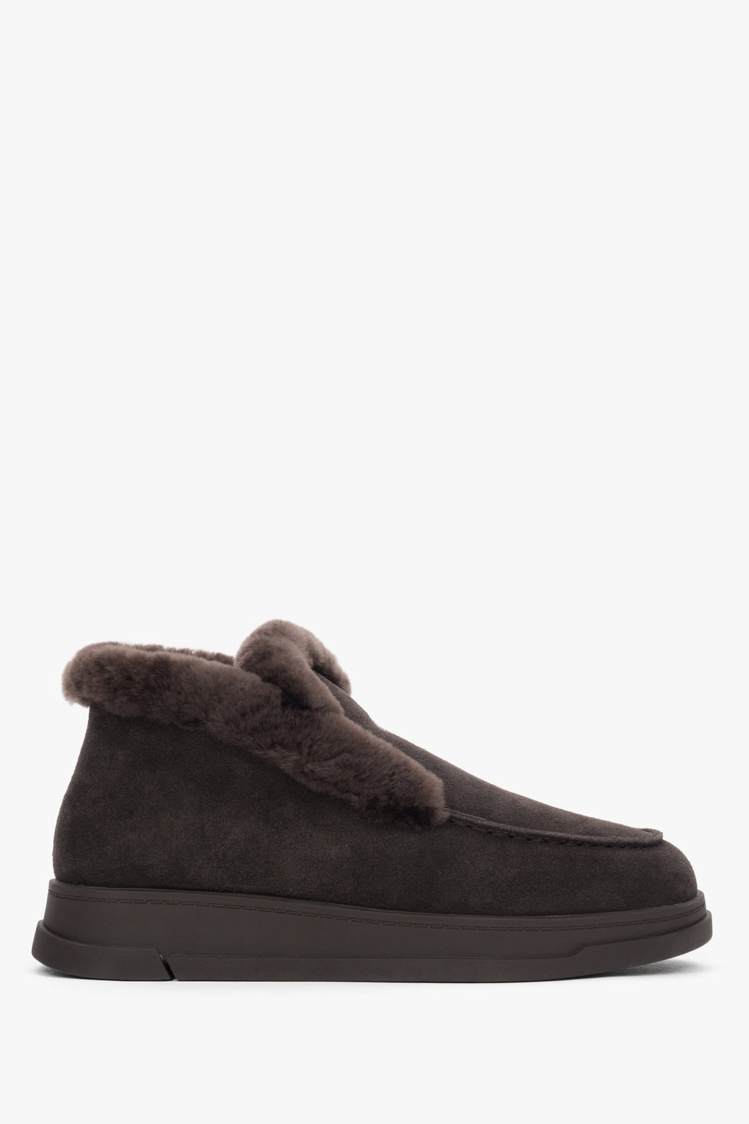 Ciemnobrązowe mokasyny damskie z weluru naturalnego z futrzanym wsadem Estro ER00118849.