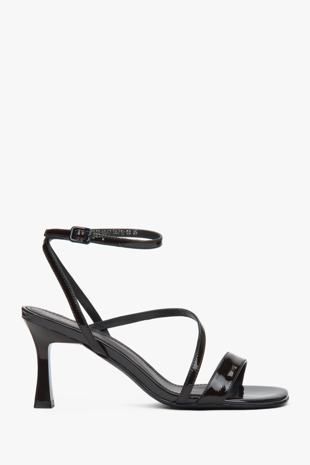 Ciemnobrązowe sandałki damskie na obcasie z lakierowanej skóry naturalnej Estro ER00117204.