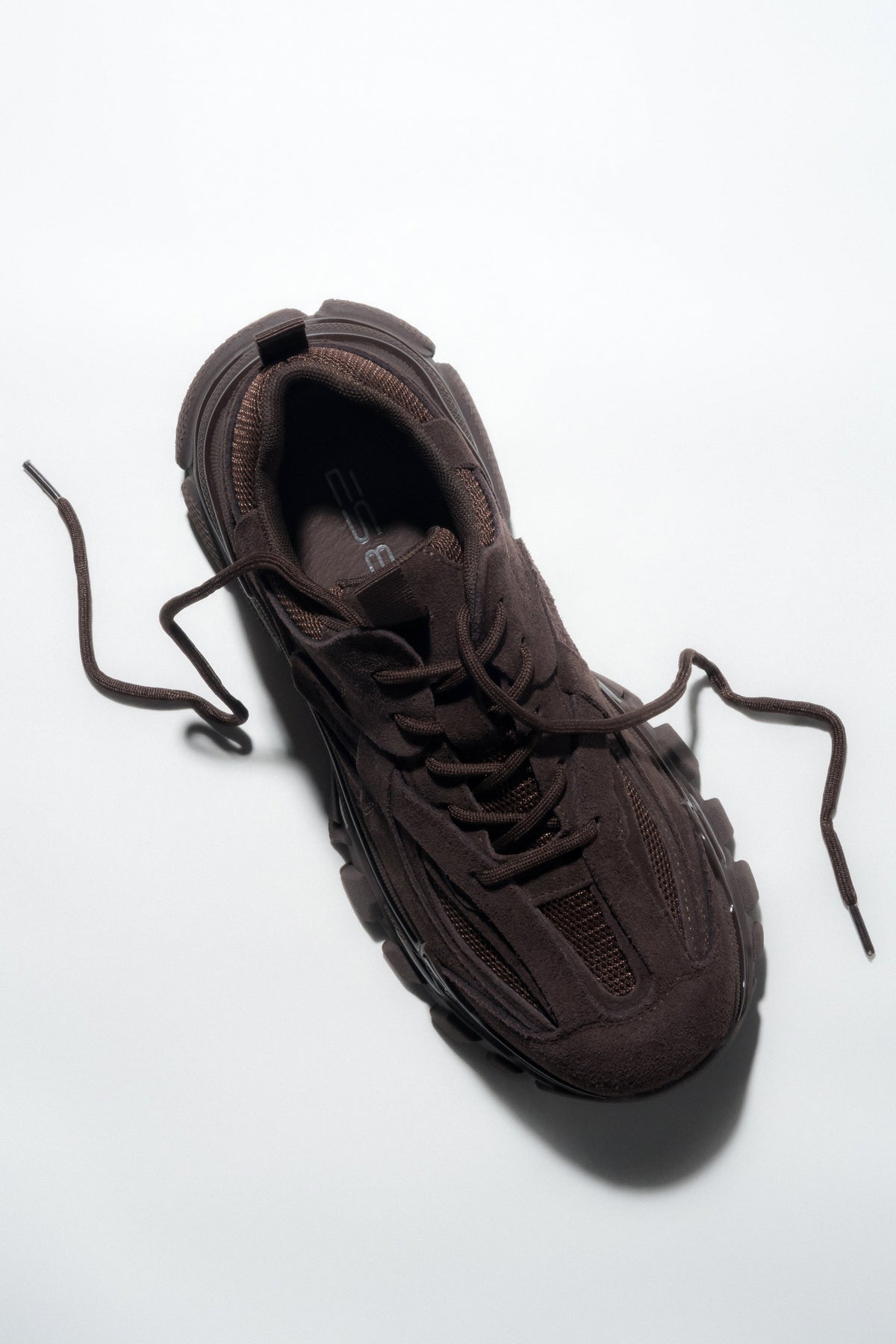 Sneakersy damskie na grubej podeszwie, ciemnobrązowe, z weluru naturalnego, ES8.