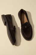 Ciemnobrązowe loafersy damskie typu Penny z włoskiego weluru naturalnego Premium Estro ER00116793