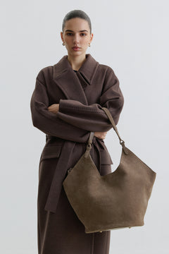 Ciemnoszara torebka damska typu hobo z włoskiego weluru naturalnego Premium Estro ER00118146.