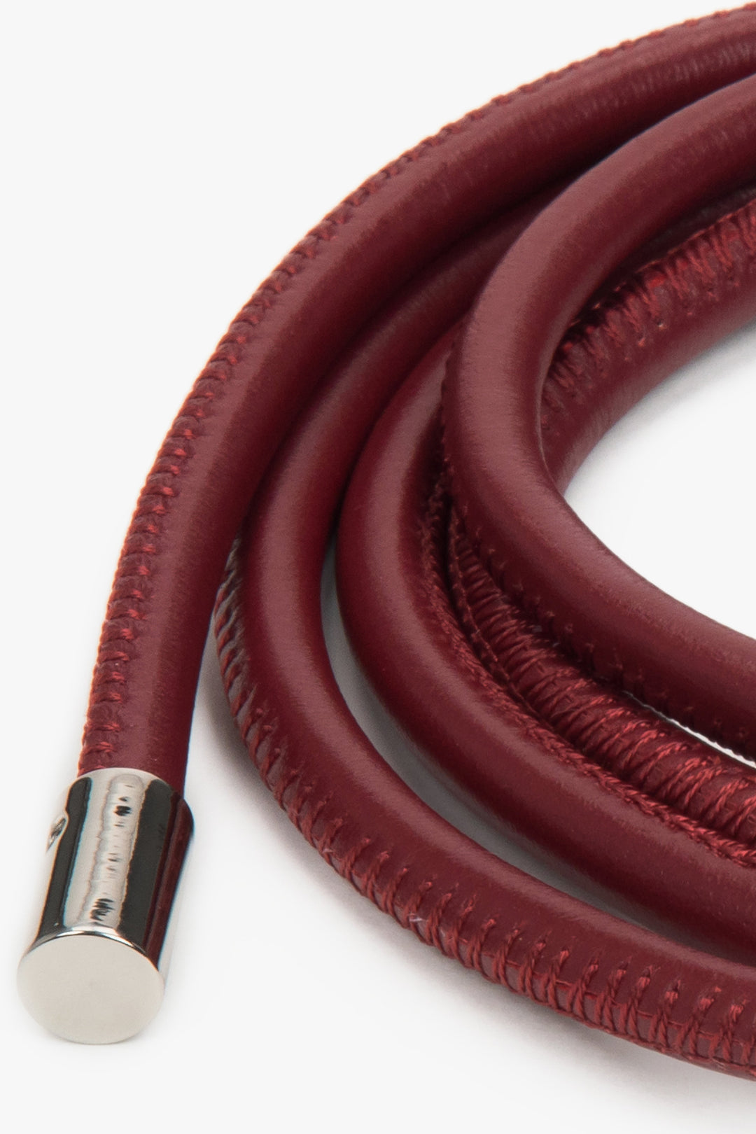 Cienki, bordowy pasek ze skóry naturalnej Estro ER00118300.