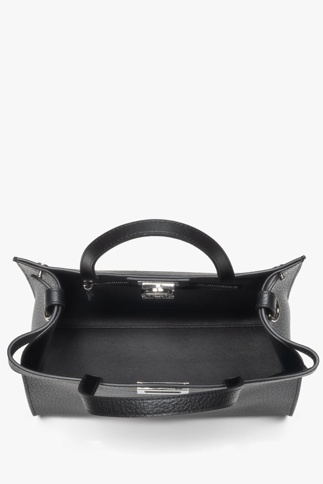 Torebka damska typu tote Estro, czarna, skórzana, ze srebrnymi okuciami.