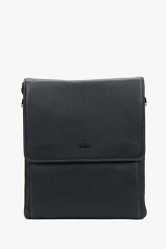 Czarna torba na tablet z groszkowej skóry naturalnej na magnes Estro ER00117323.