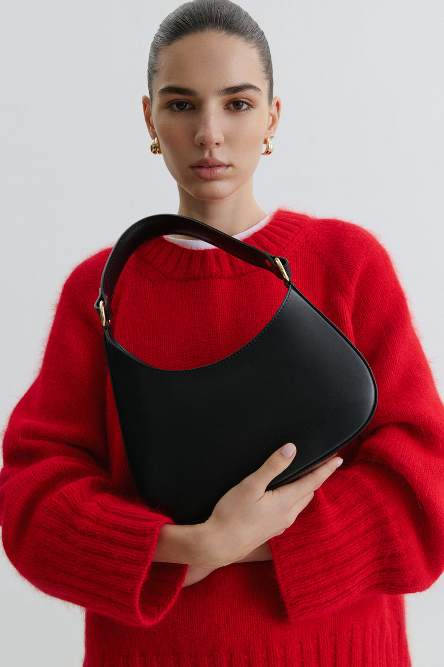 Czarna torebka damska typu shoulder bag z włoskiej skóry naturalnej Premium ER00116374