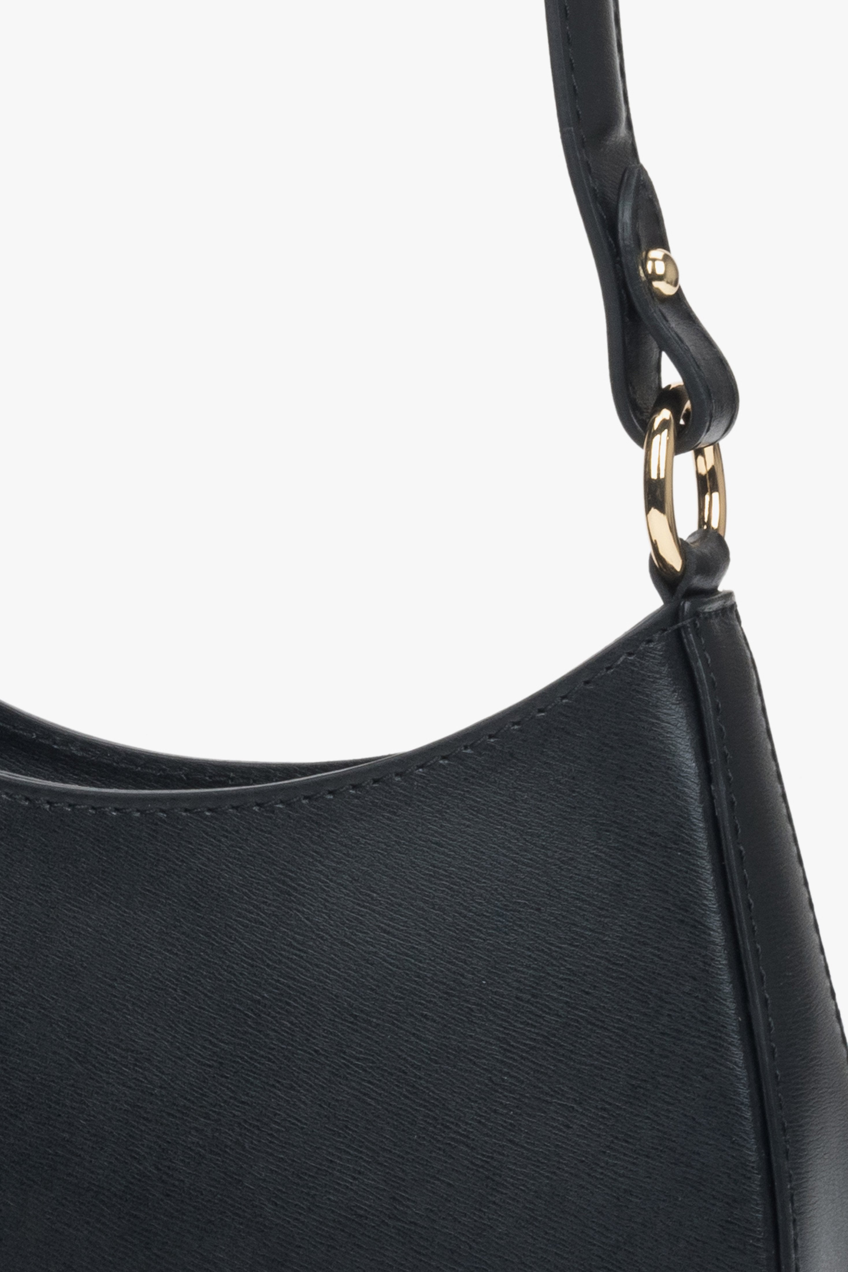 Z włoskiej skóry naturalnej Premium, czarna torebka damska typu shoulder bag Estro.