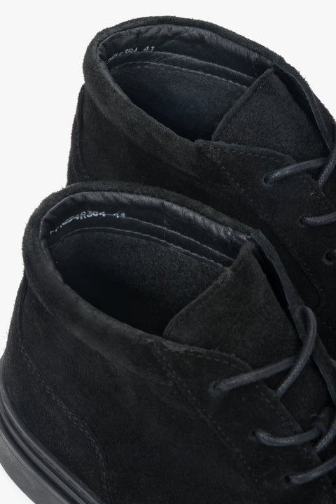 Czarne botki męskie z weluru naturalnego z lekkim ociepleniem.