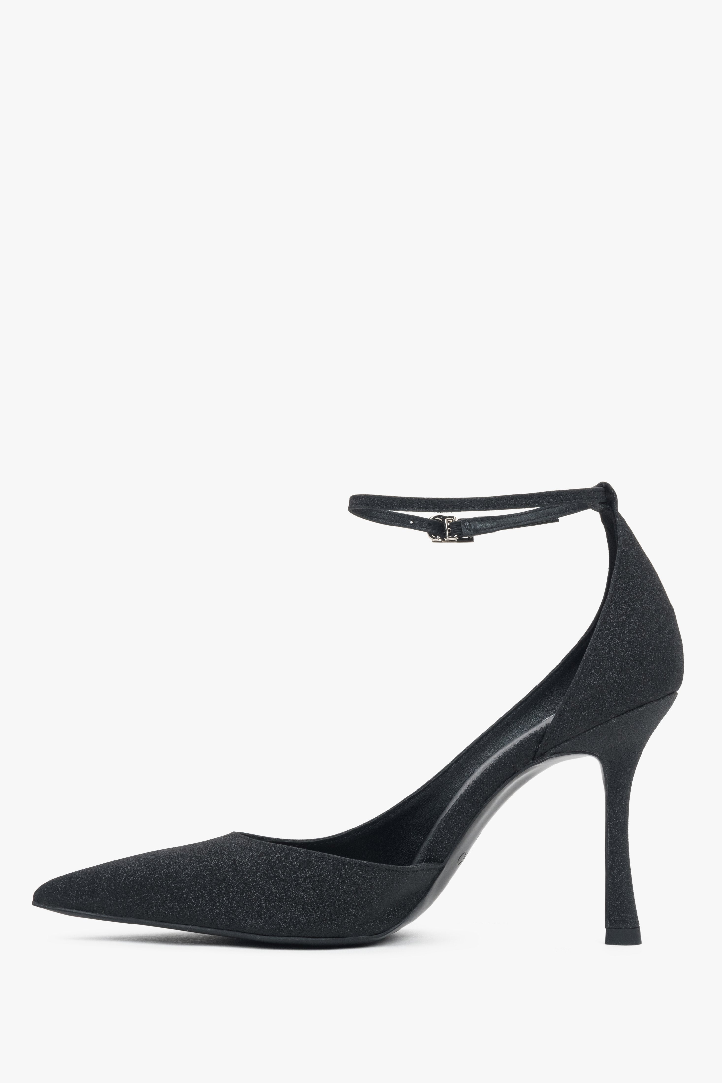 Damskie czarne buty na wysokim obcasie ze sprzączką Estro.
