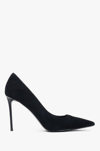 Czarne buty damskie na obcasie z weluru naturalnego Estro ER00117236.