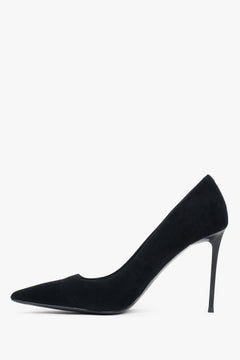 Czarne buty na obcasie damskie z naturalnego weluru Estro ER00117236