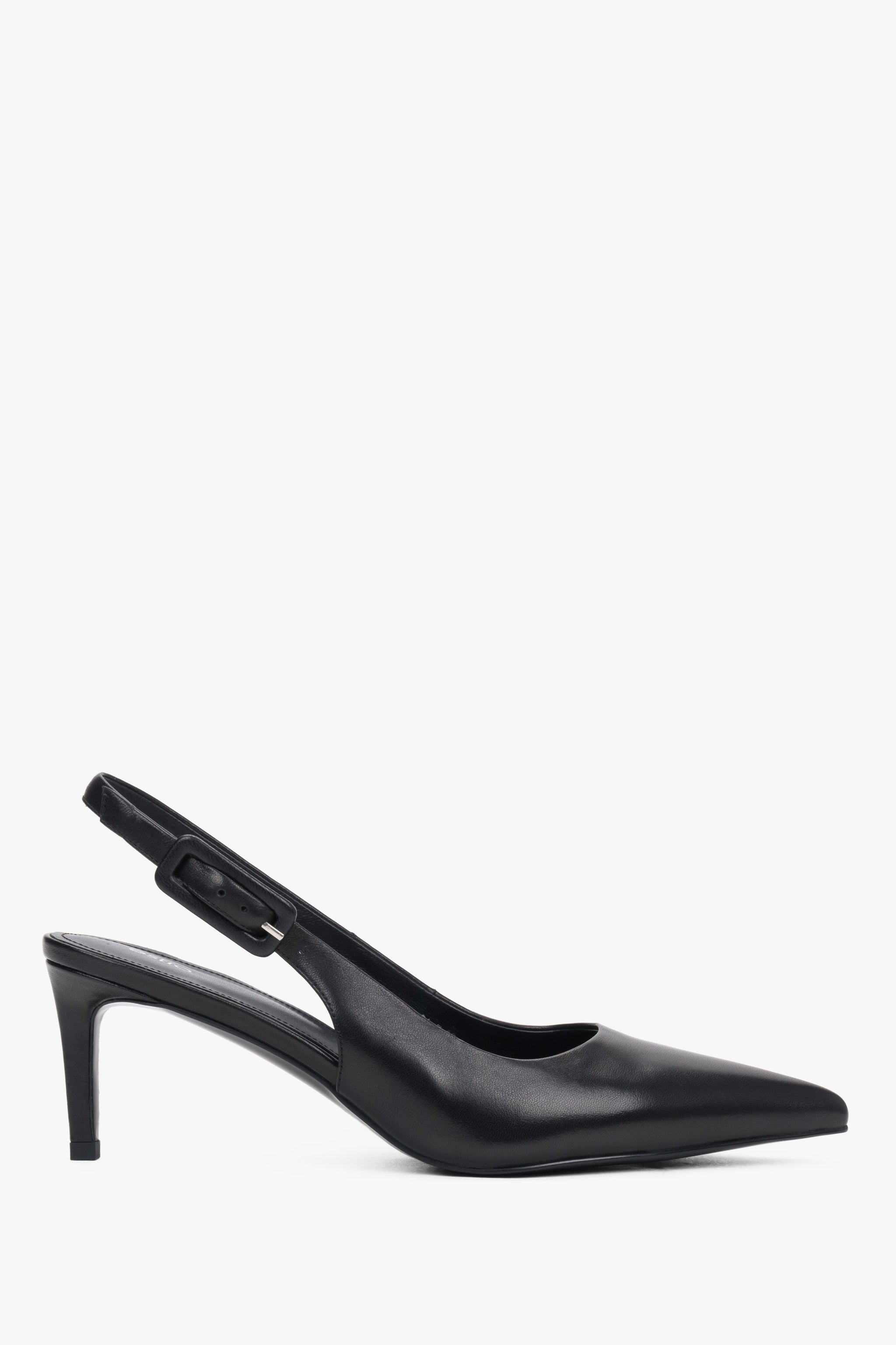 Czarne czółenka damskie typu slingback ze skóry naturalnej na stabilnej szpilce Estro ER00119689.