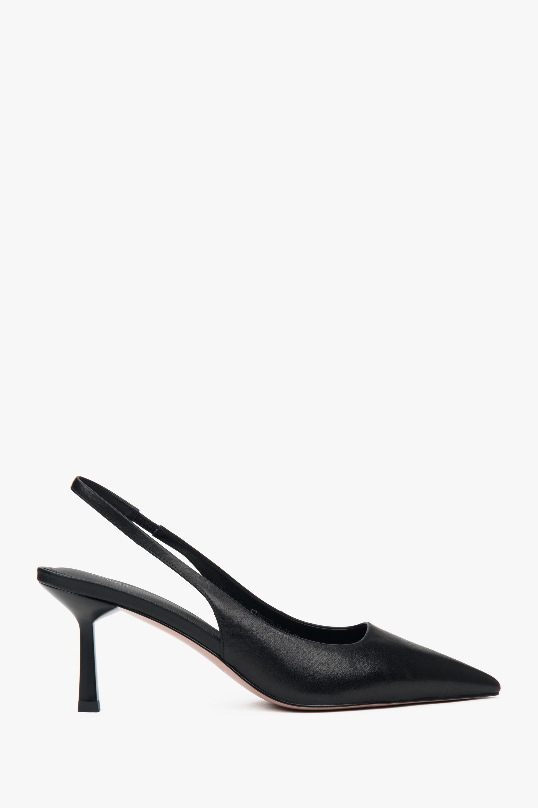 Czarne czółenka damskie typu slingback na wysokim obcasie Estro.