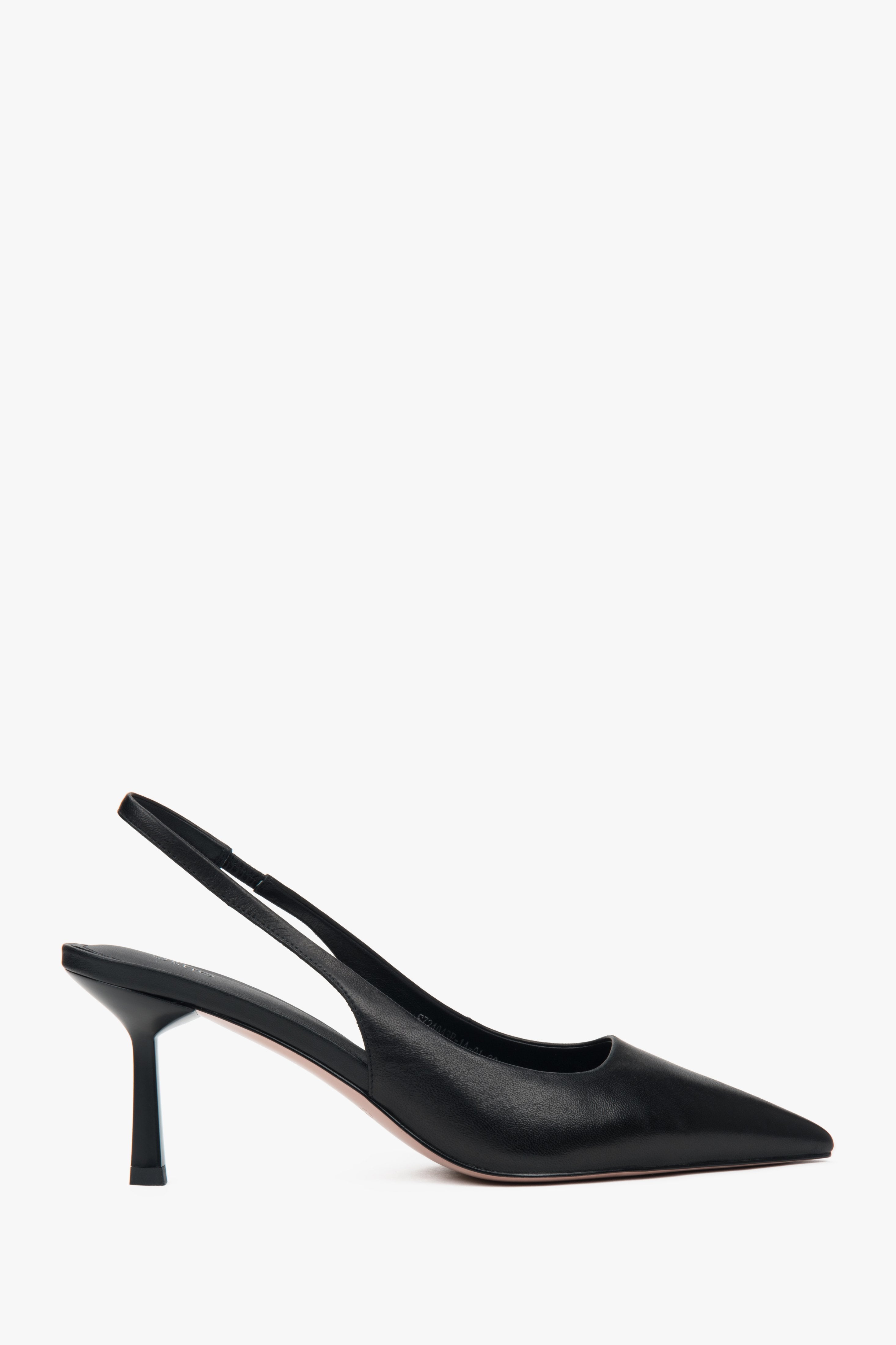 Czarne czółenka damskie typu slingback na wysokim obcasie Estro.