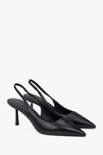 Eleganckie czarne czółenka damskie Estro, o szykownym fasonie slingback, na smukłym wysokim obcasie.