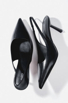 Czarne czółenka damskie typu slingback na wysokim obcasie Estro ER00116972.