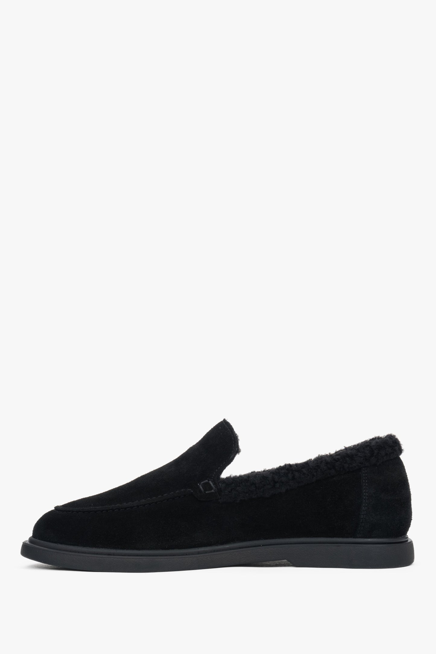 Damskie czarne loafersy na zimę z weluru naturalnego i futrzanym wsadem Estro ER00118203.