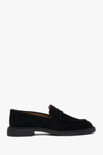 Klasyczne czarne loafersy damskie z włoskiego weluru naturalnego Estro ER00117091.