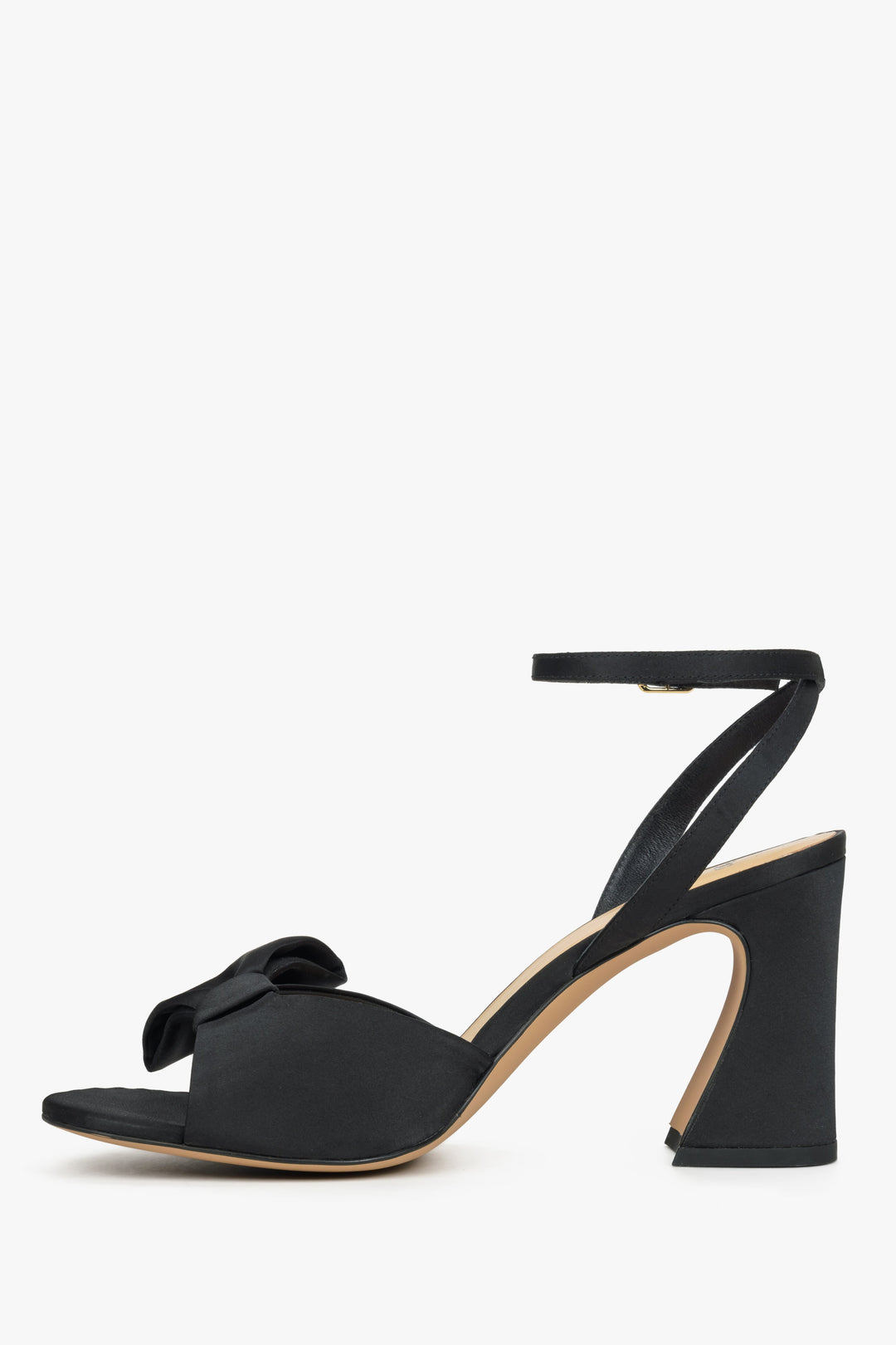 Damskie czarne sandały na słupku, zdobione kokardą, z weluru naturalnego Estro.