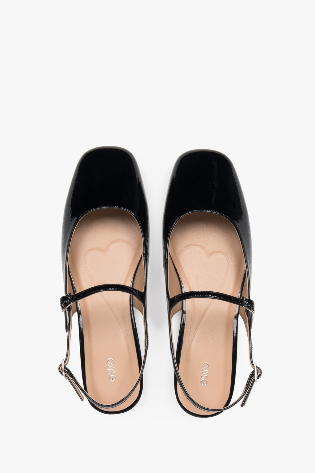 Klasyczne czarne sandały damskie Estro, o fasonie slingback.