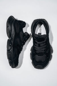 Czarne sneakersy damskie z miękkiego weluru na sprężystej platformie ES8 ER00118869