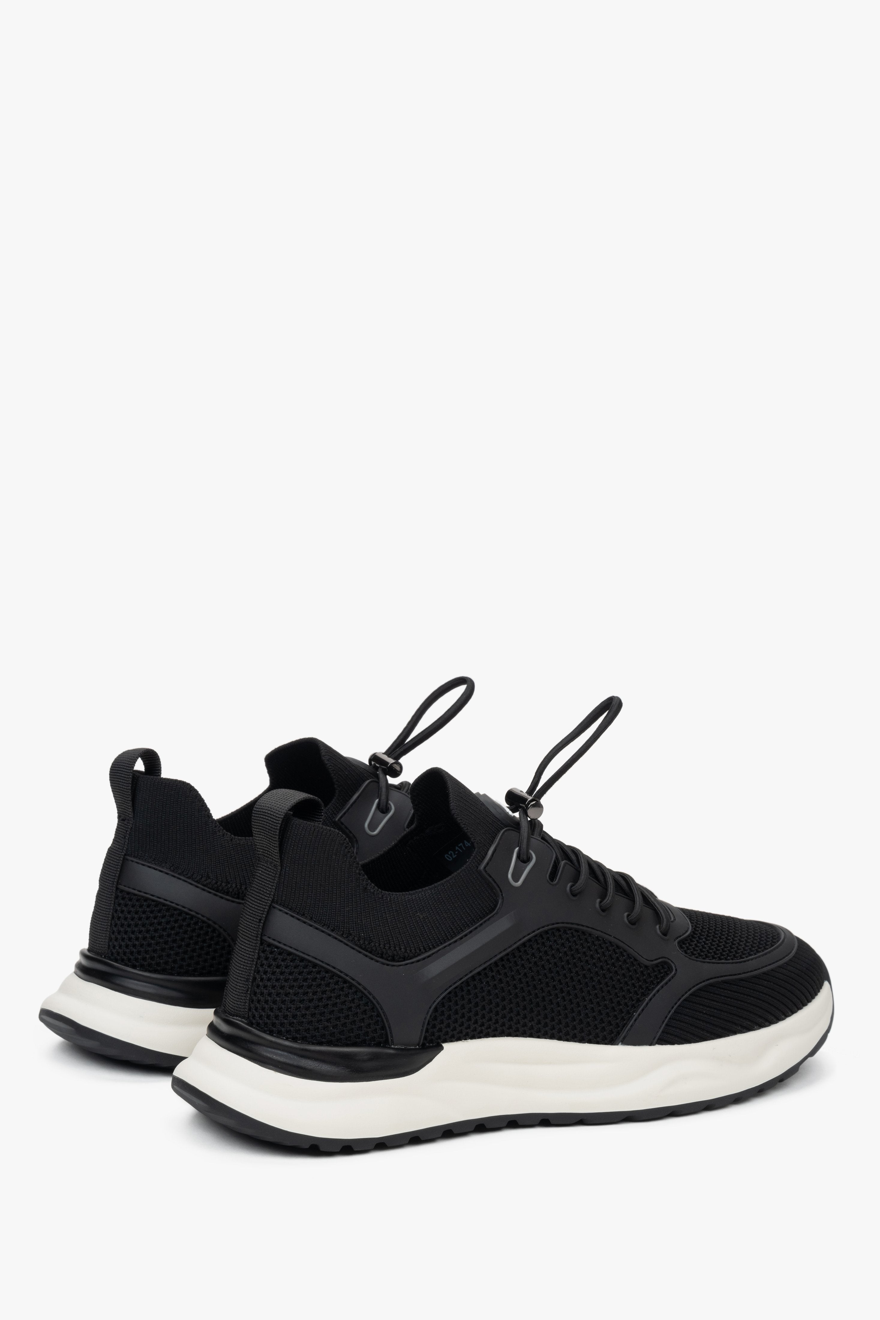 Z miękkich tekstyliów i przewiewnej siateczki, czarne sportowe sneakersy męskie ES8.