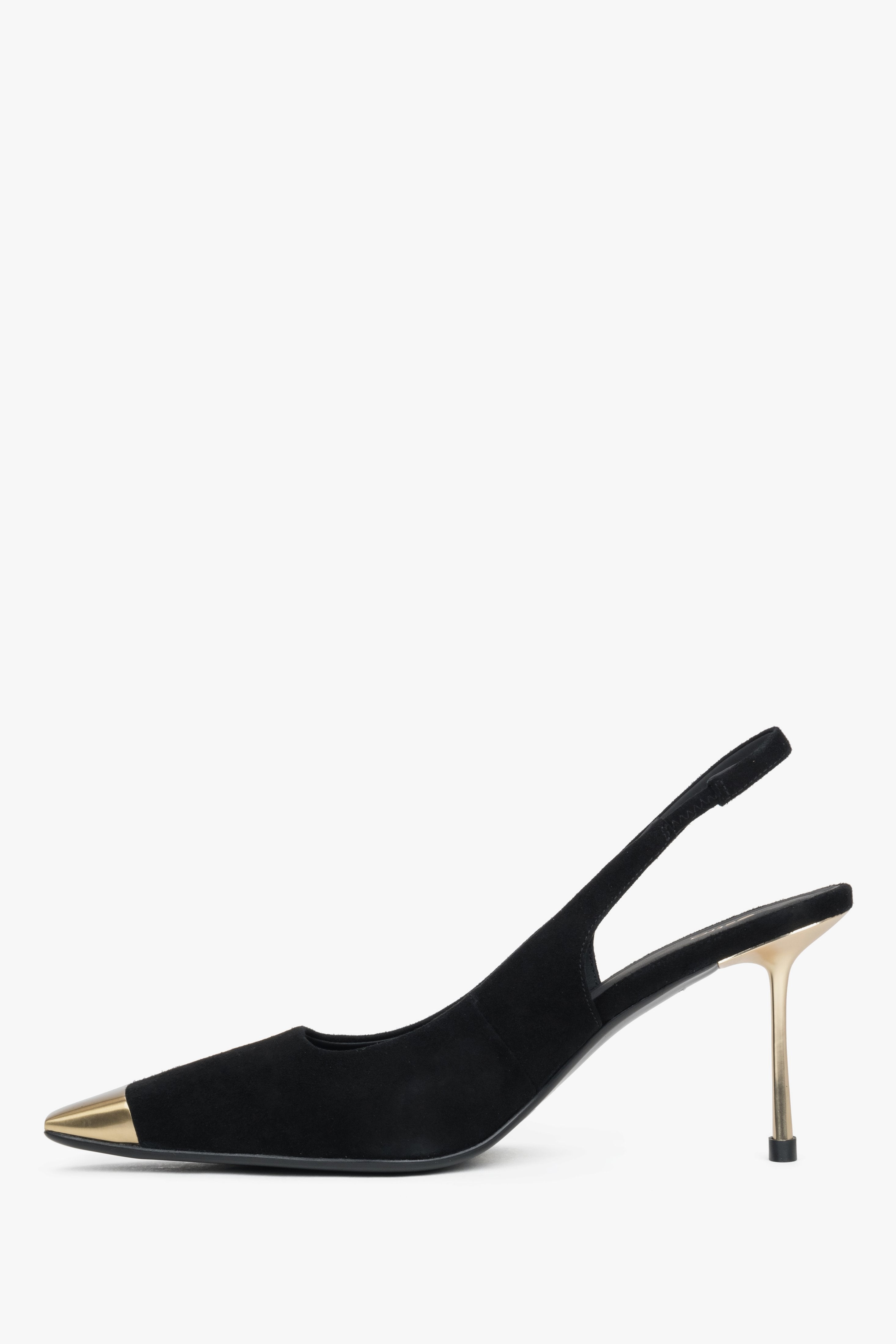 Czarne welurowe czółenka damskie Estro, na szpilce, typu slingback, ze złotymi detalami.