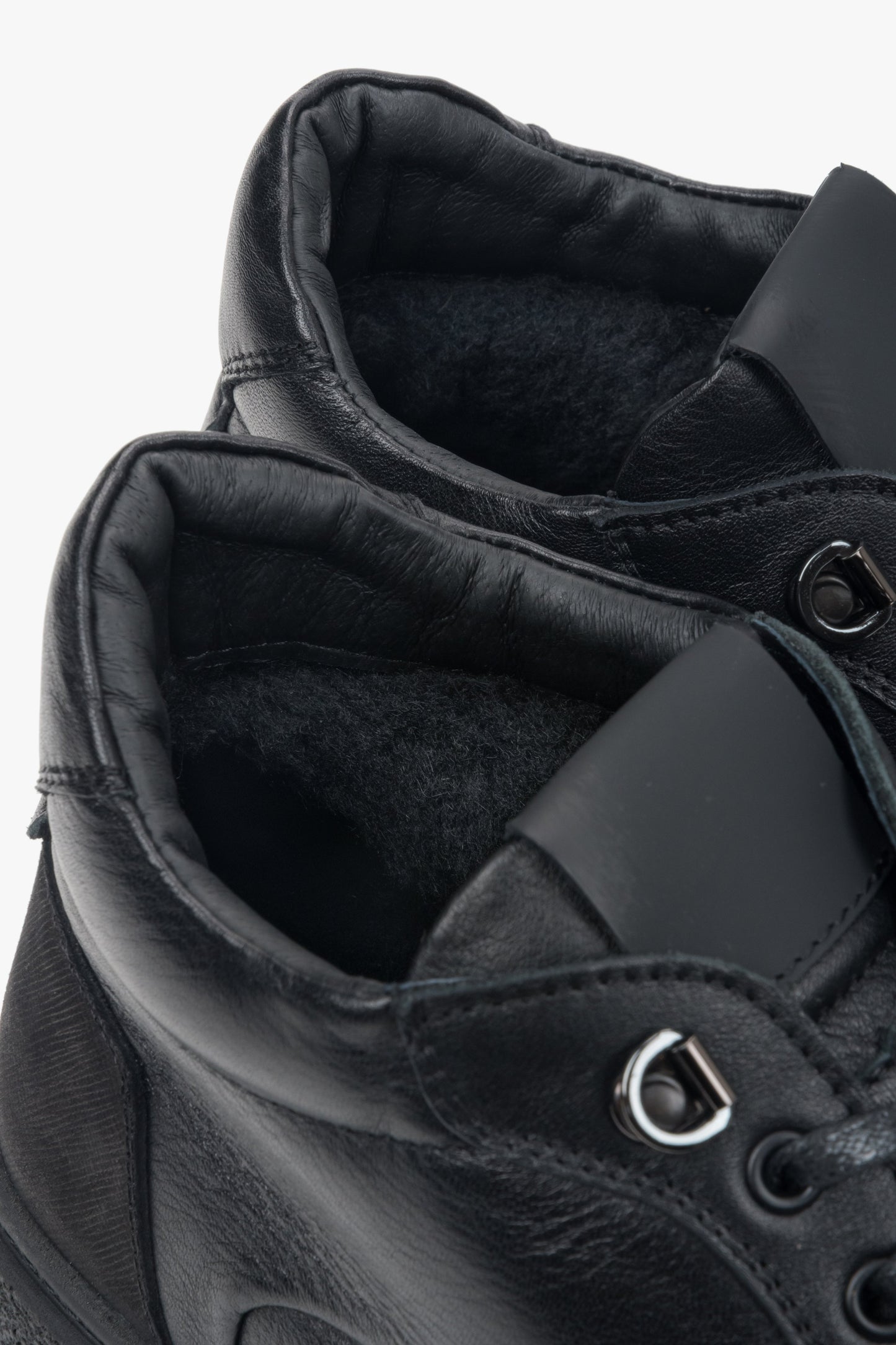 Model ER00118590 — męskie zimowe botki skórzane, lekkie i wygodne dzięki podeszwie TRLight.