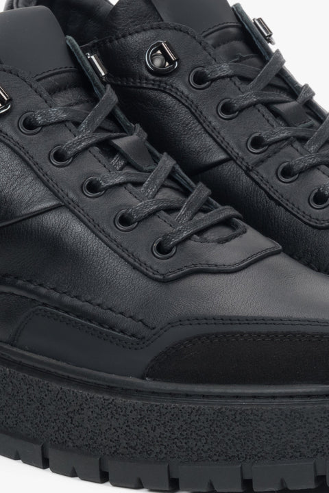 Klasyczne czarne botki zimowe Estro, wykonane z naturalnej skóry, z miękkim ociepleniem.