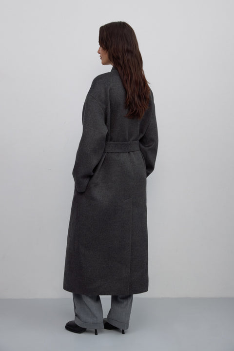 Z wełny wielbłądziej i kaszmiru, długi, ciemnoszary płaszcz damski, wiązany w pasie, Estro ER00117913.