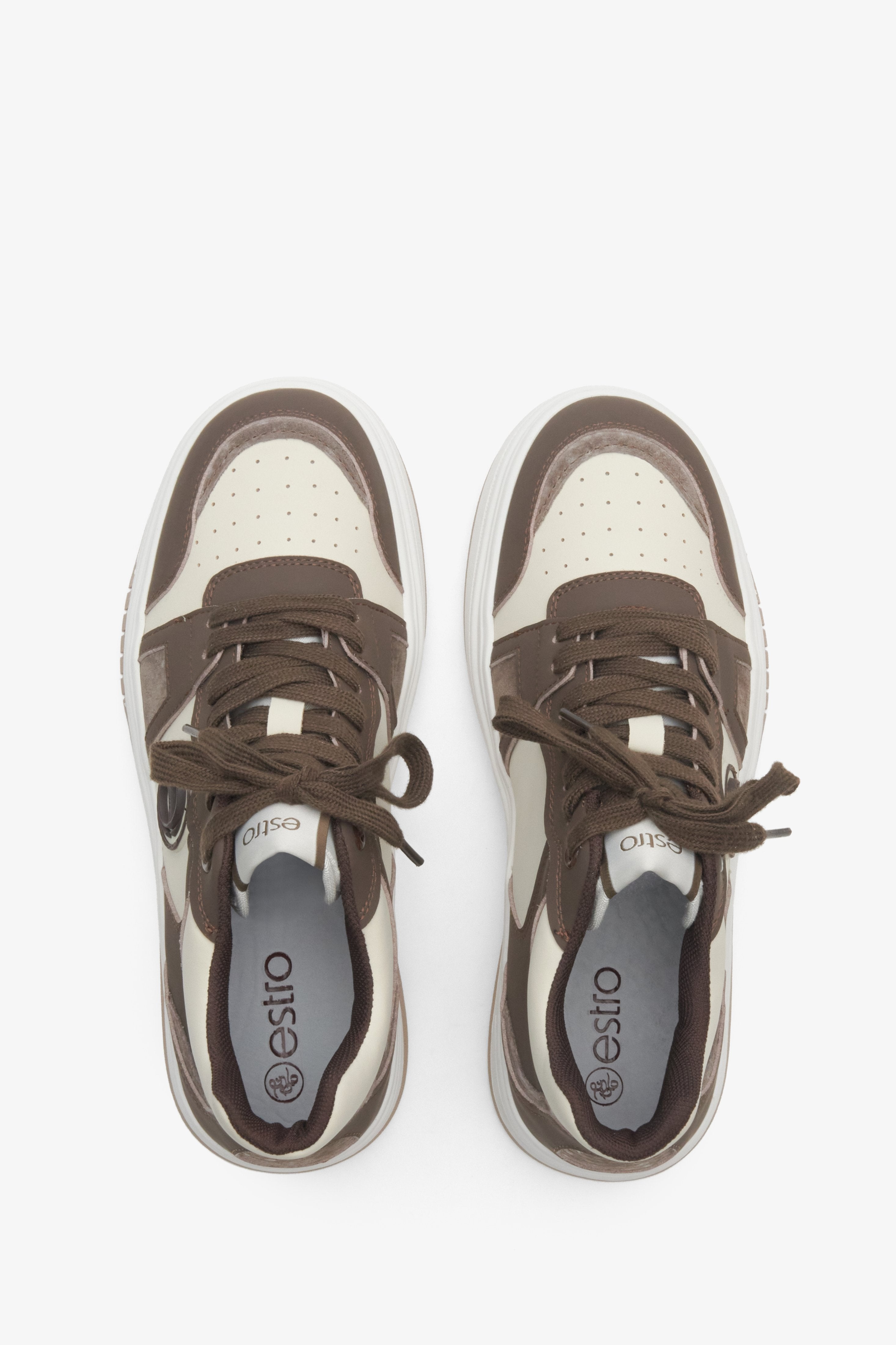 Brązowo-beżowe sneakersy damskie ze skóry Estro - prezentacja modelu z góry.