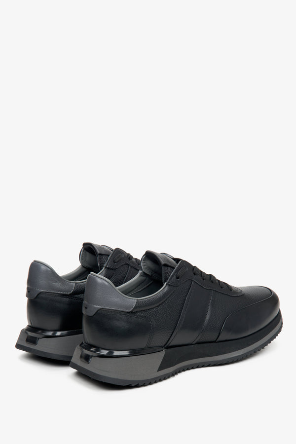 Skórzane, czarne sneakersy męskie Estro - zbliżenie na linię boczną i zapiętek.