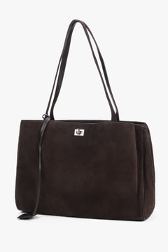Ciemnobrązowa torba shopper damska z naturalnego weluru Estro, prezentująca minimalistyczną, geometryczną formę i elegancki detal zapięcia.
