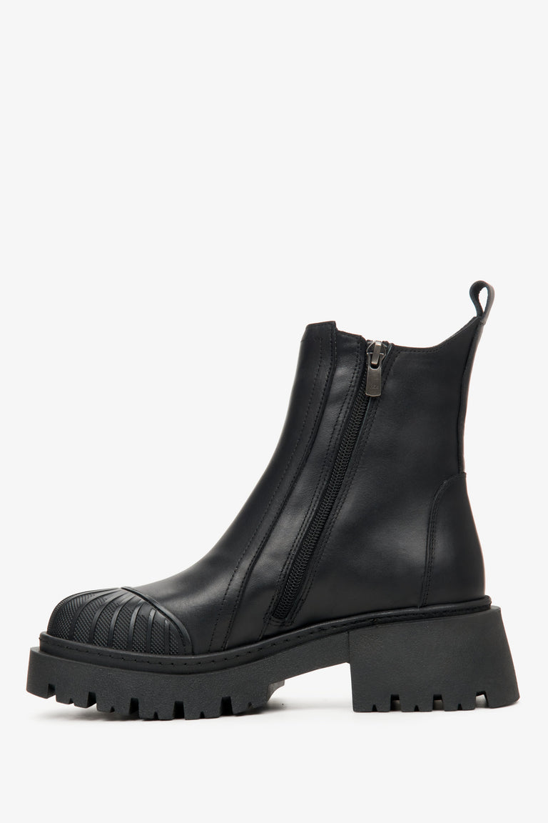Skórzane, czarne workery damskie Estro na elastycznej platformie - profil buta.