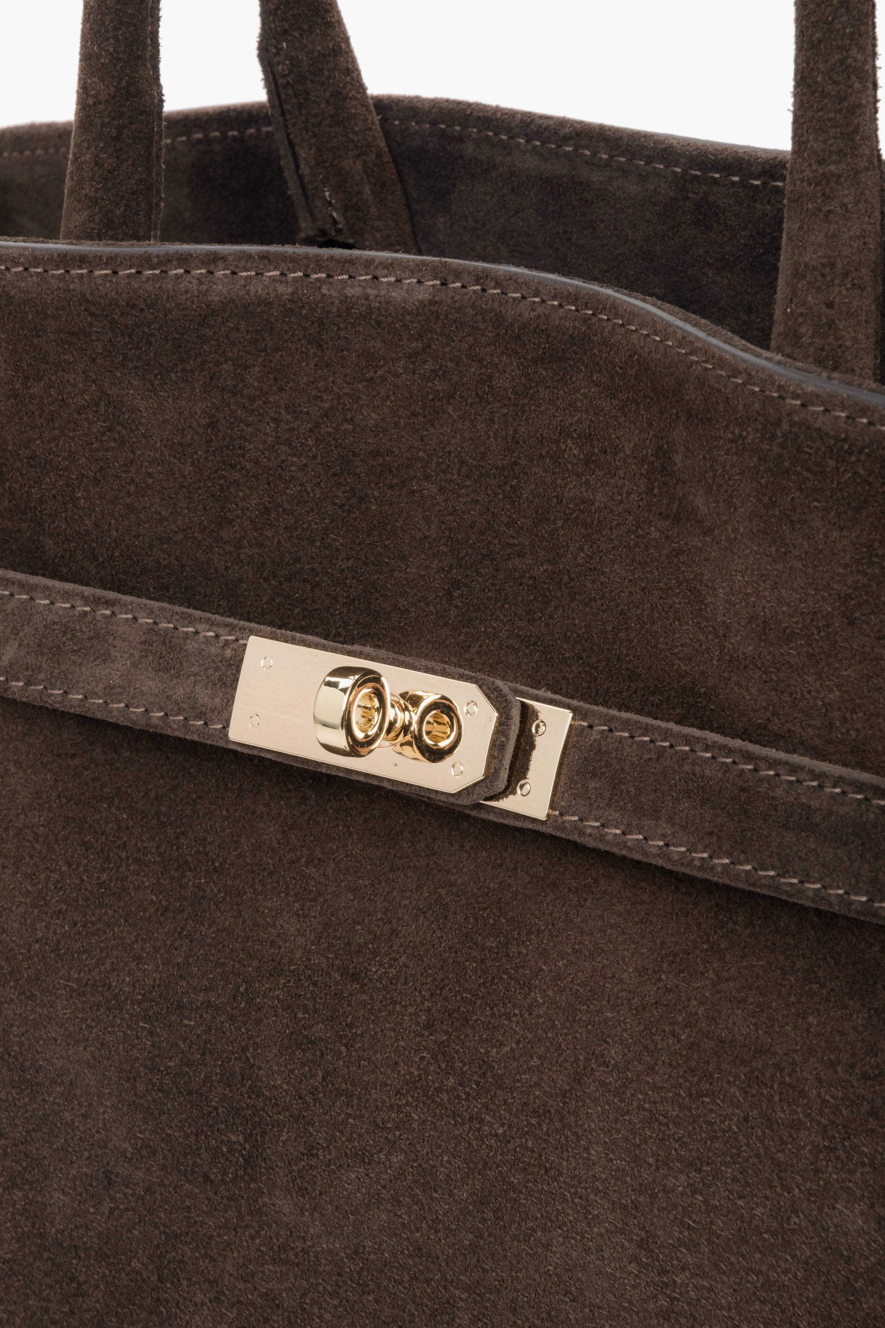 Elegancka ciemnobrązowa torebka typu tote z włoskiego weluru naturalnego Premium - zbliżenie na detale. 