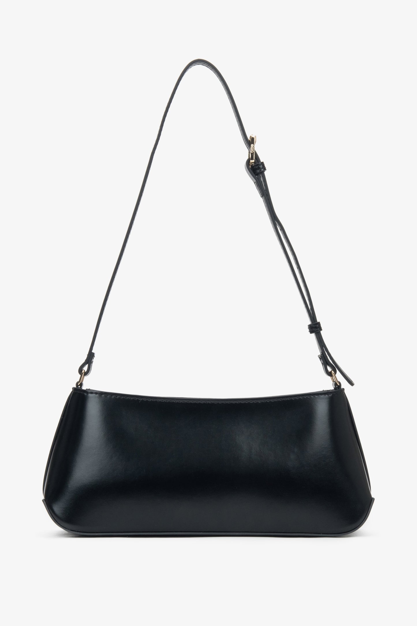 Elegancka, czarna torebka damska na ramię ze skóry naturalnej.