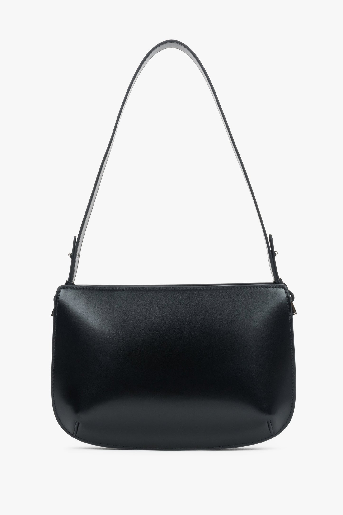 Klasyczna czarna torebka damska o eleganckim designie i wygodnym pasku na ramię.