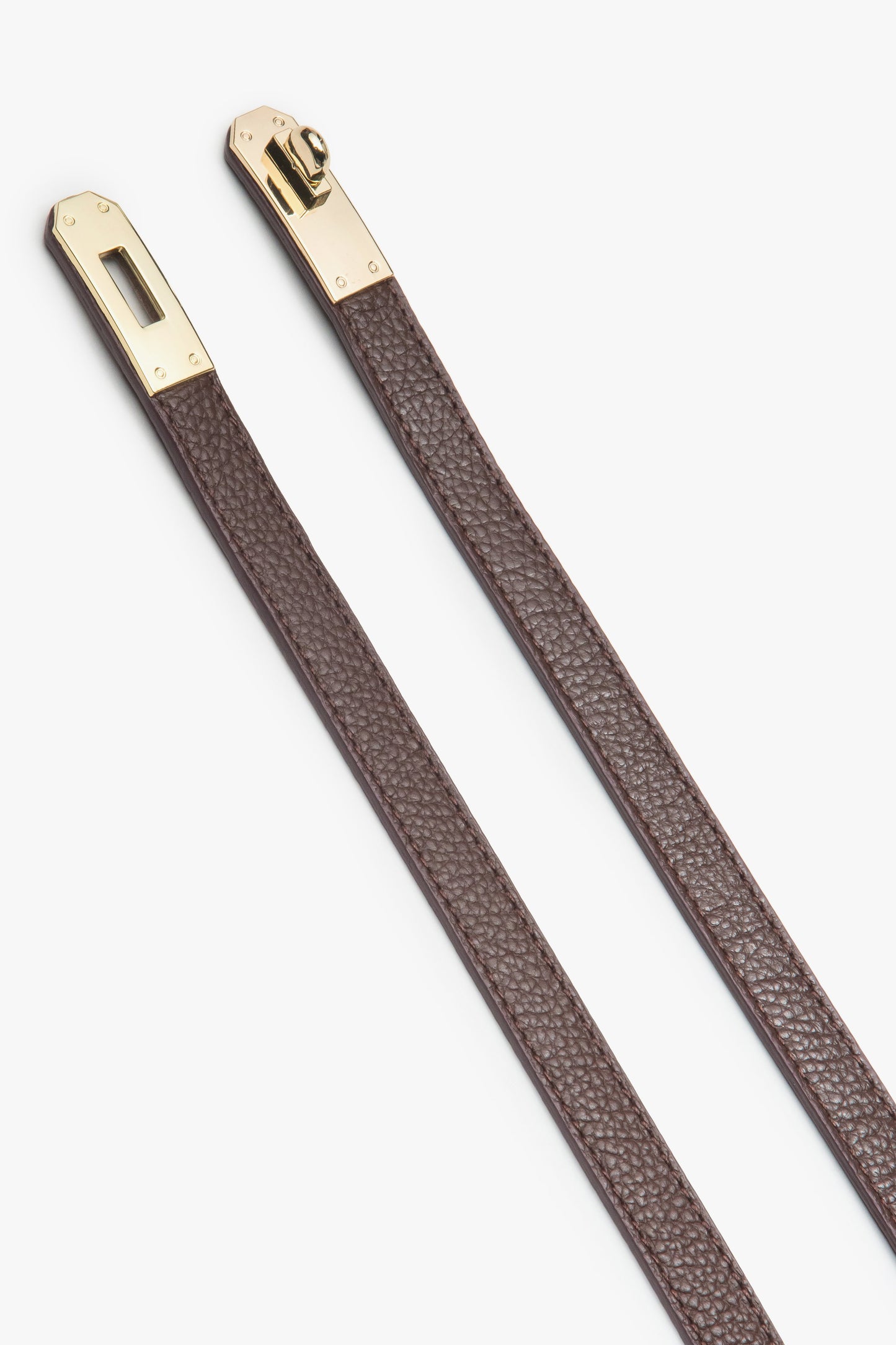 Elegancki damski bordowy pasek z włoskiej naturalnej skóry Premium - idealny na jesienne stylizacje.