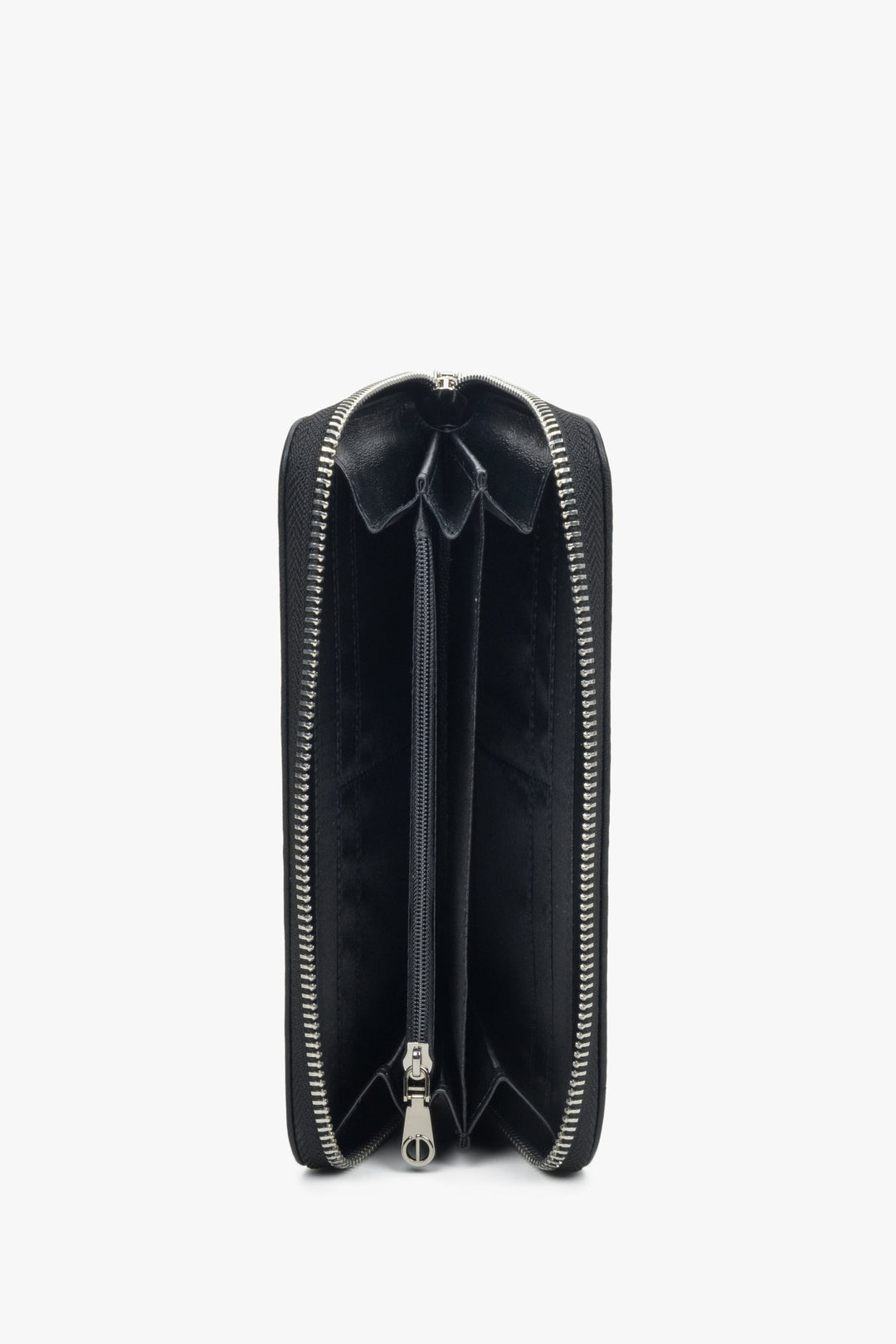 Damski duży portfel w kolorze czarnym marki Estro z suwakiem - wnętrze.