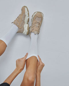 Beżowo-brązowe sneakersy damskie z łączonych materiałów ES 8 ER00108946
