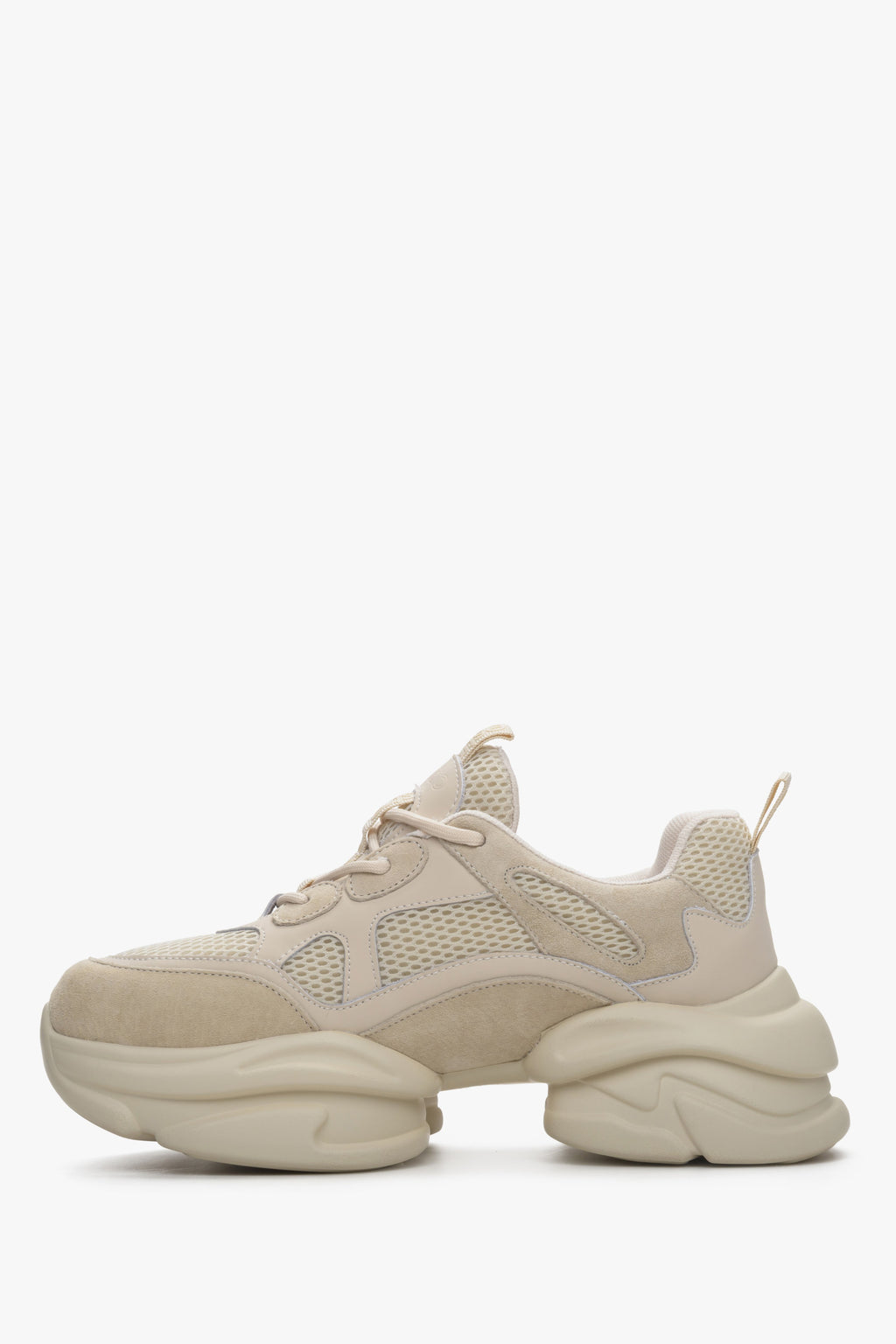 Beżowe welurowe szare sneakersy damskie z siateczką Estro - profil buta.