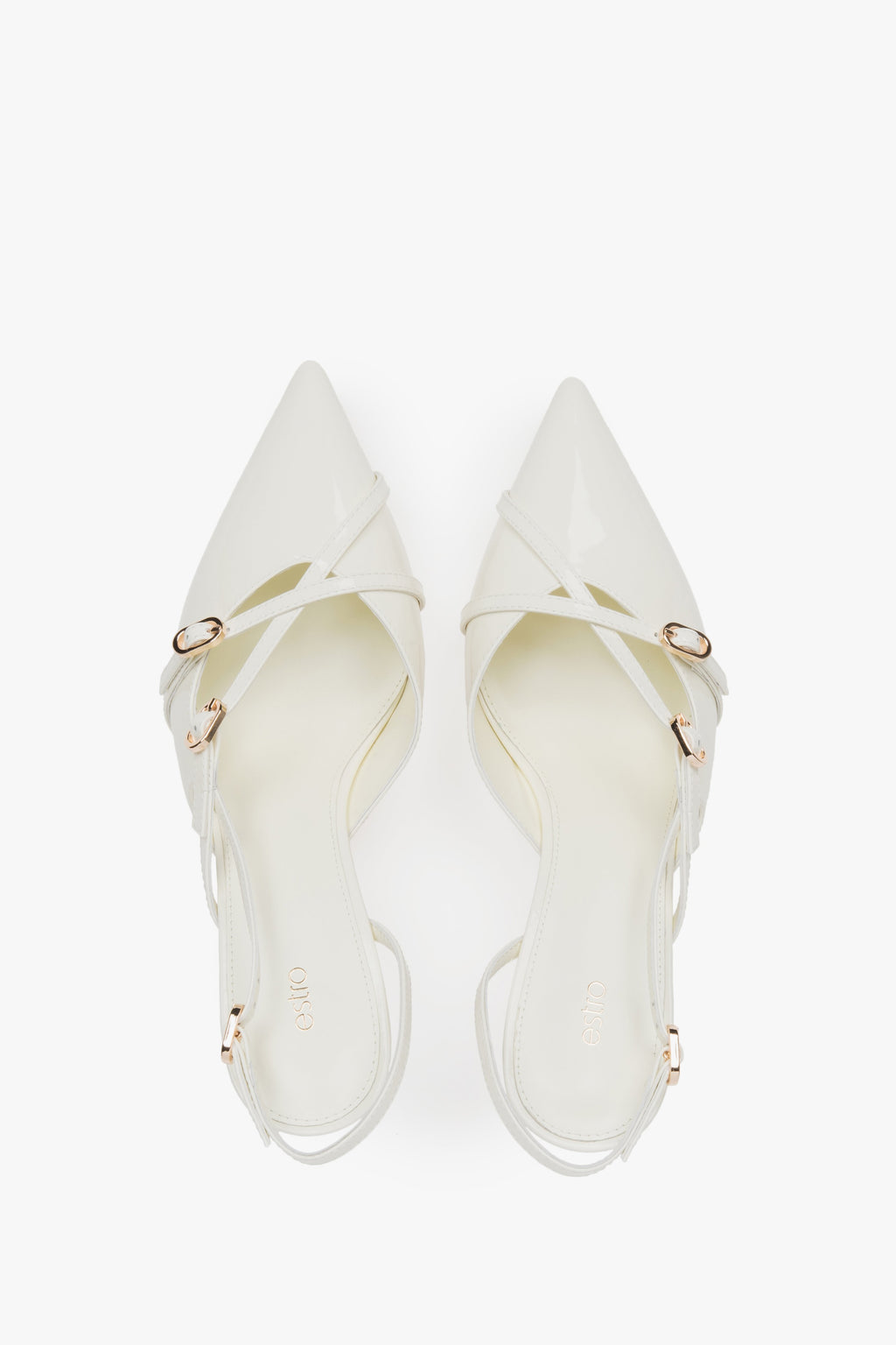 Ponadczasowe jasnobeżowe czółenka damskie Estro z lakierowanej skóry naturalnej - idealne na specjalne okazje i do biura, o eleganckim fasonie slingback. 