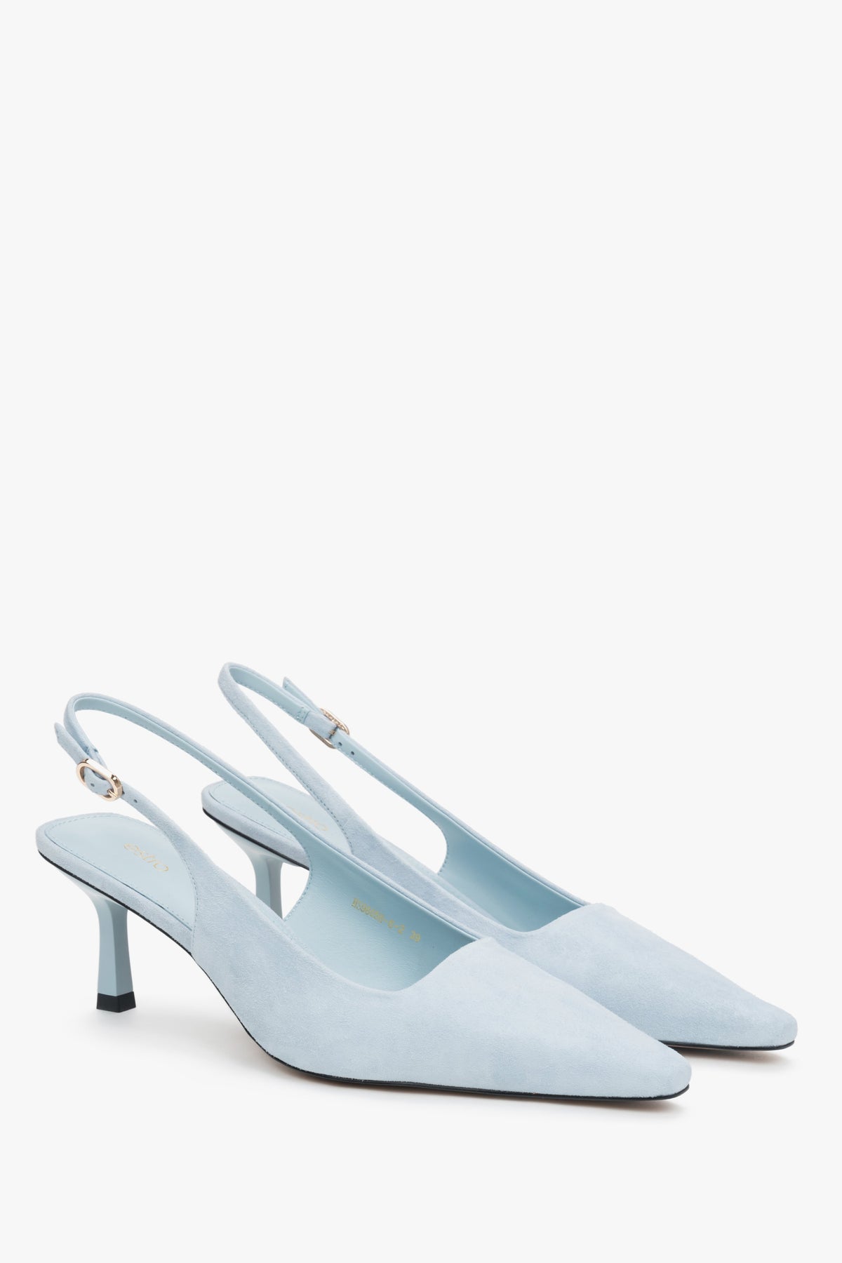 Jasnoniebieskie welurowe slingbacki Estro.