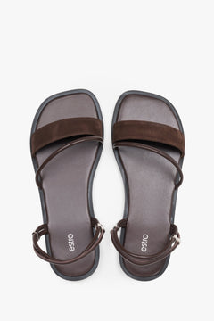 Sandałki damskie, lekkie, ciemnobrązowe, z cienkich pasków, ze skóry naturalnej, Estro.