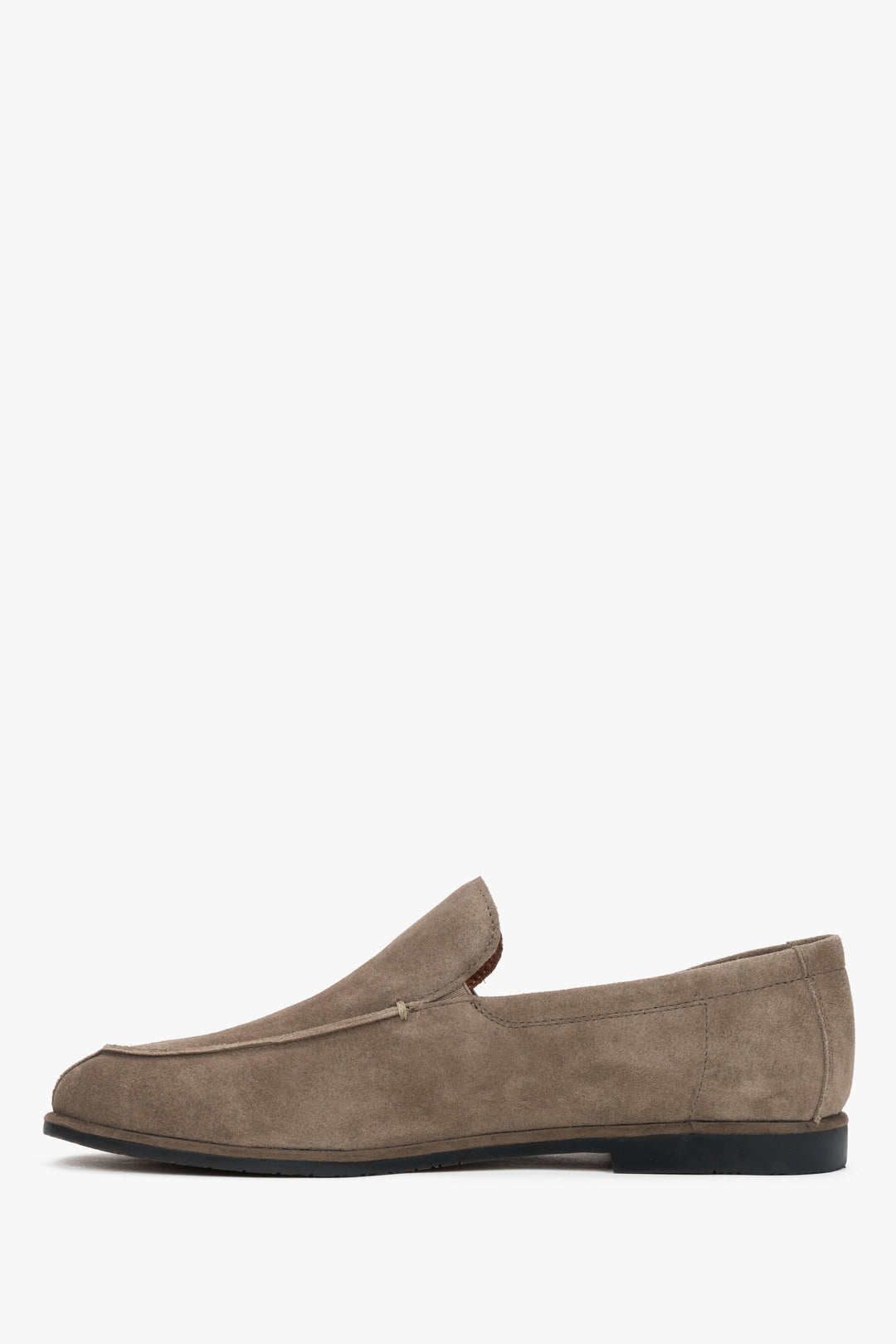 Męskie loafersy z miękkiego weluru naturalnego w kolorze khaki Estro.