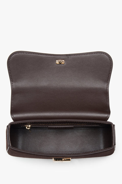 Damska mała, ciemnobrązowa torebka typu kuferek z weluru naturalnego Estro.